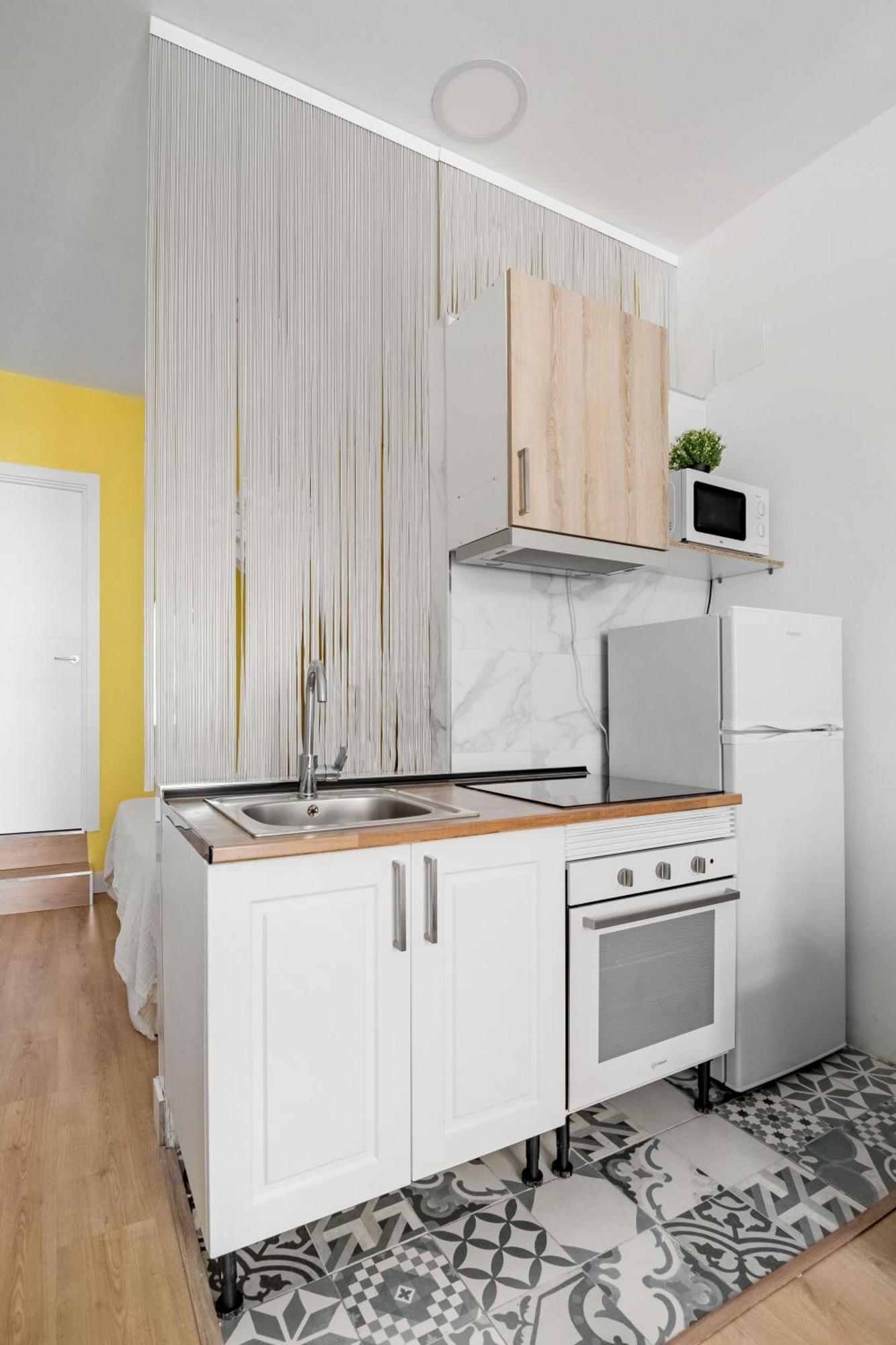 Charming Lucero Appartement Madrid Buitenkant foto