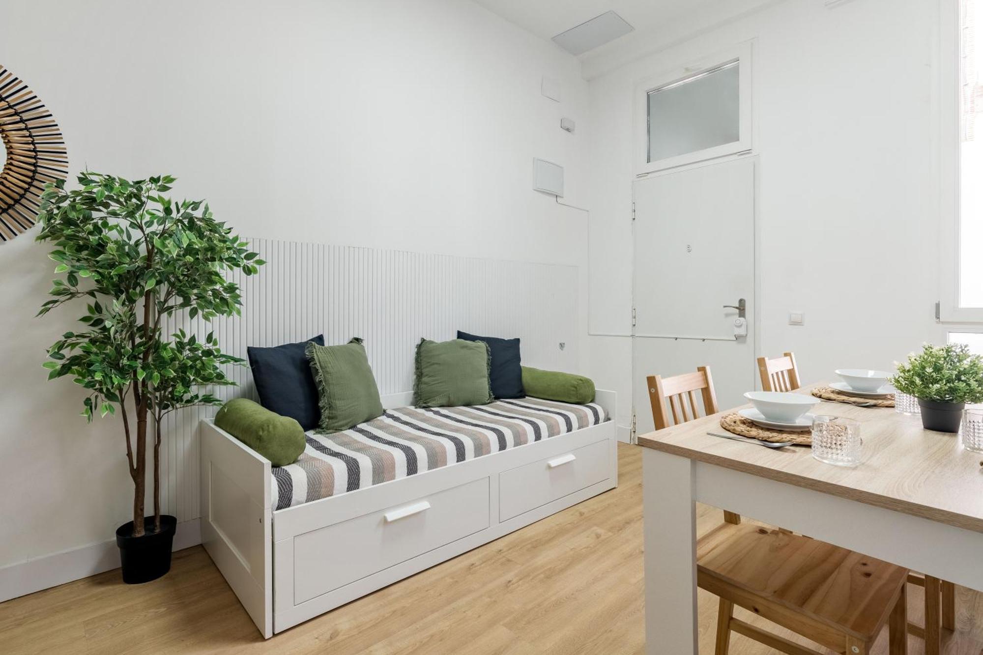Charming Lucero Appartement Madrid Buitenkant foto