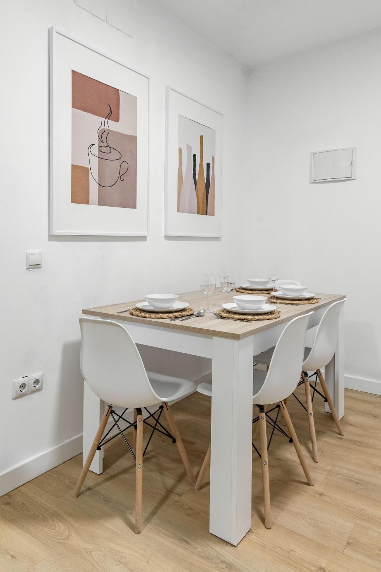 Charming Lucero Appartement Madrid Buitenkant foto